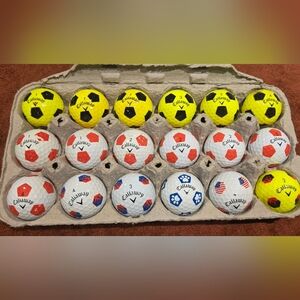 18 Callaway Chrome Soft Truvis golf balls. Very Good Condition.